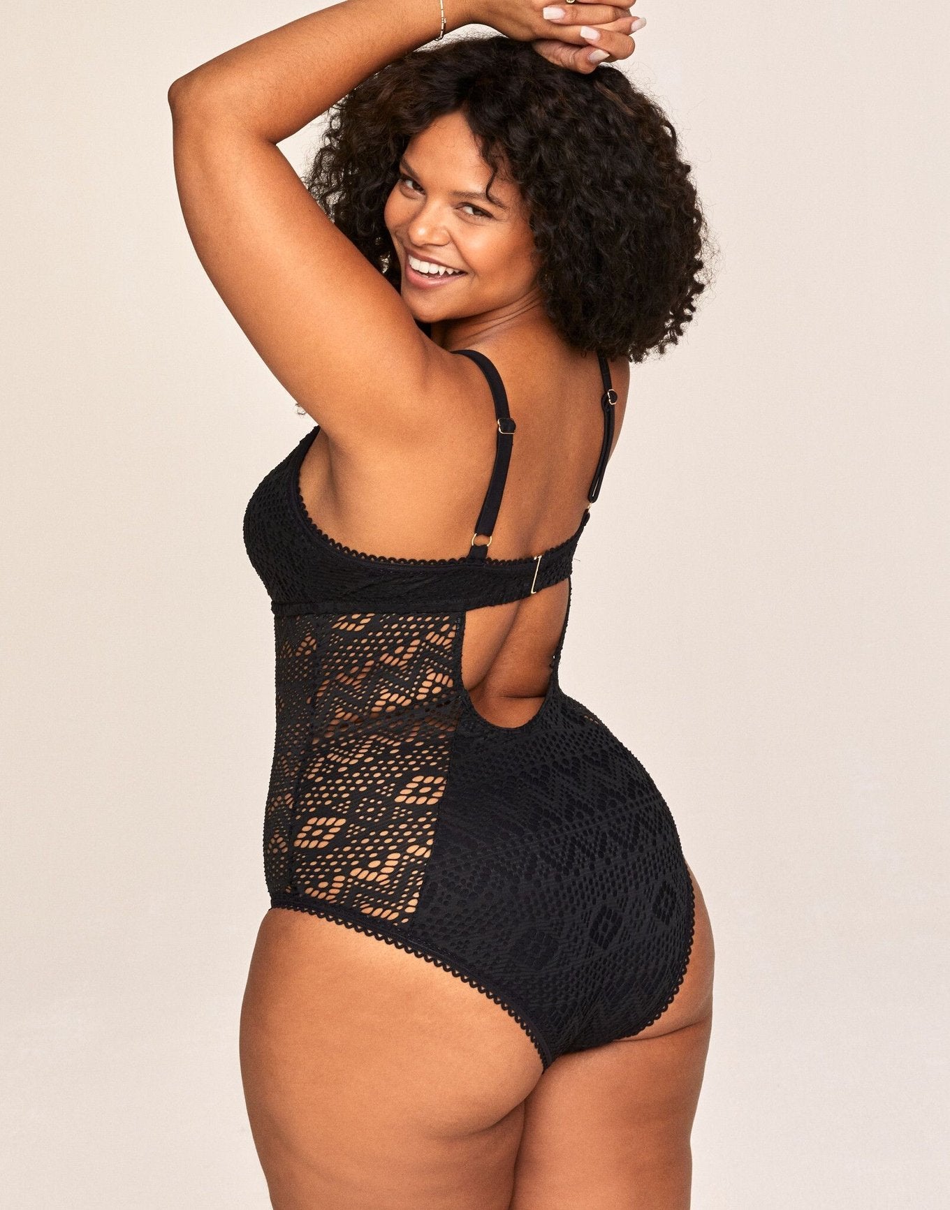 Margaret Contour Black
