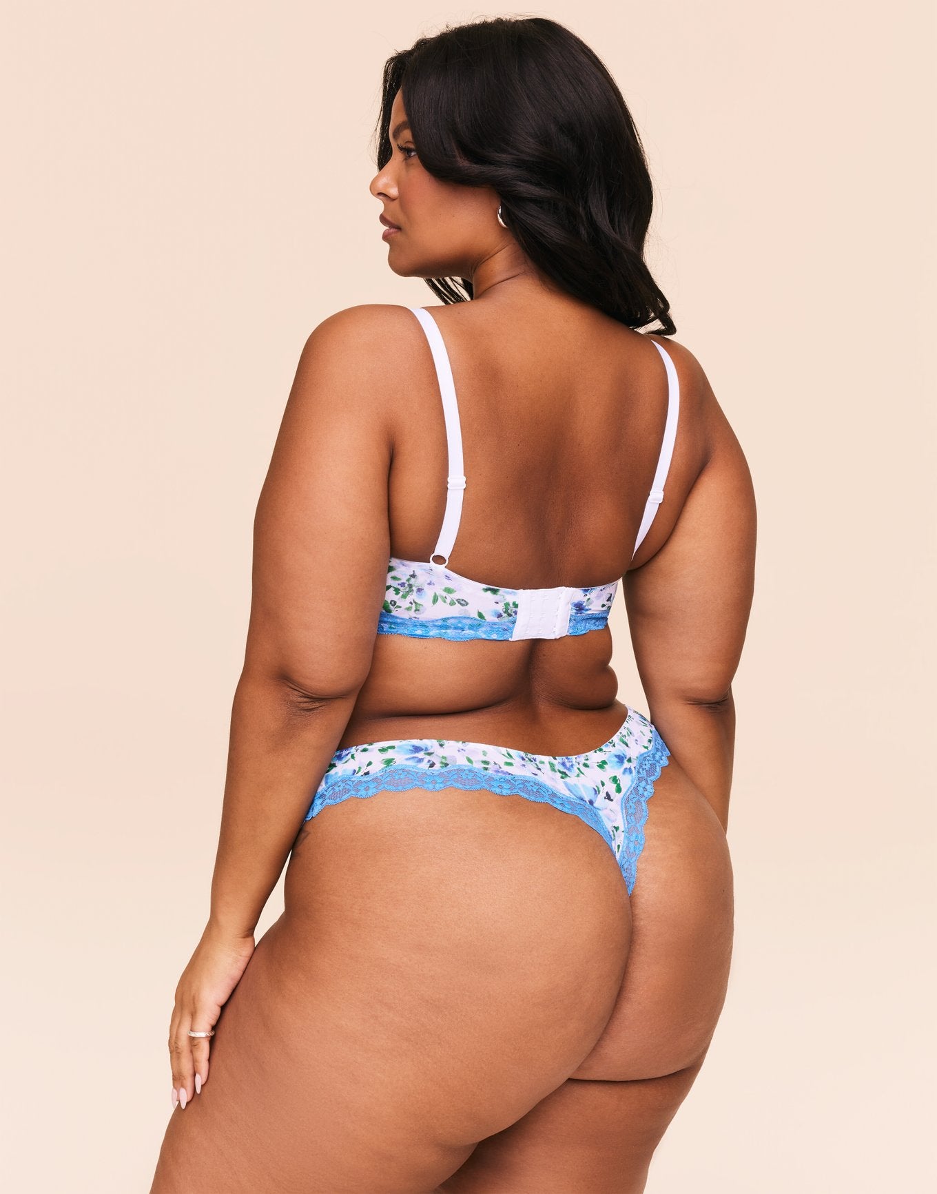 Nare Contour Print