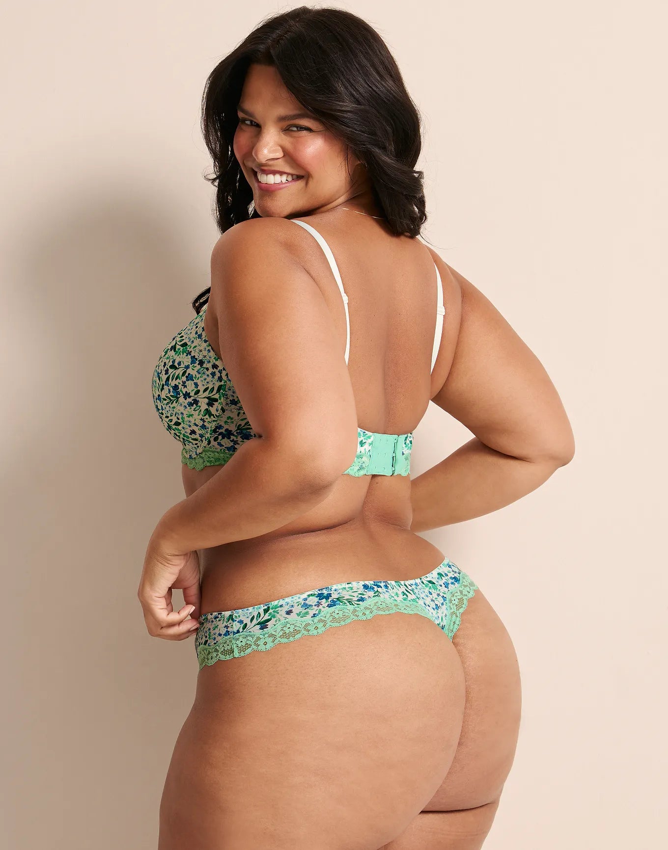 Nare Contour Print