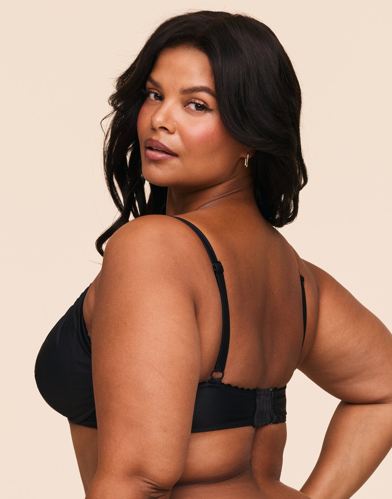 Pilar Contour Black