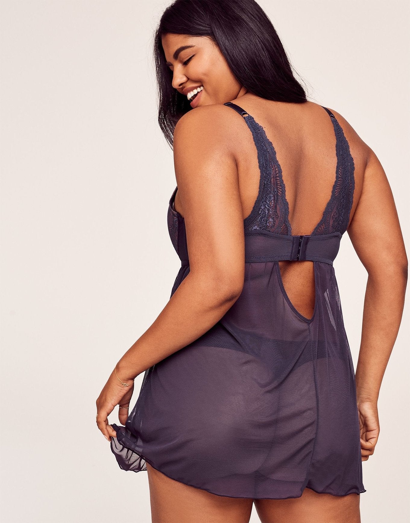 Ella Contour