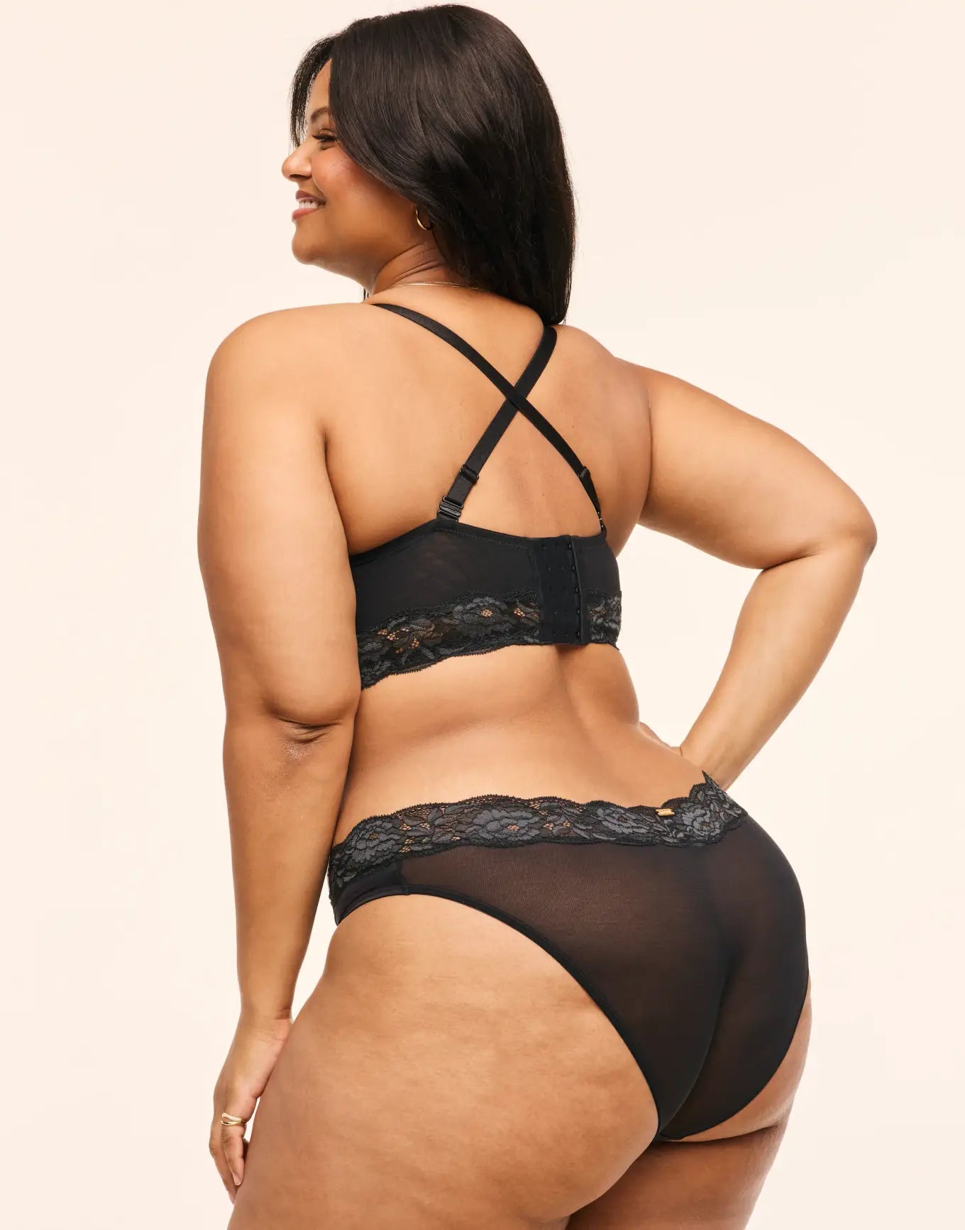 Mavis Contour Black