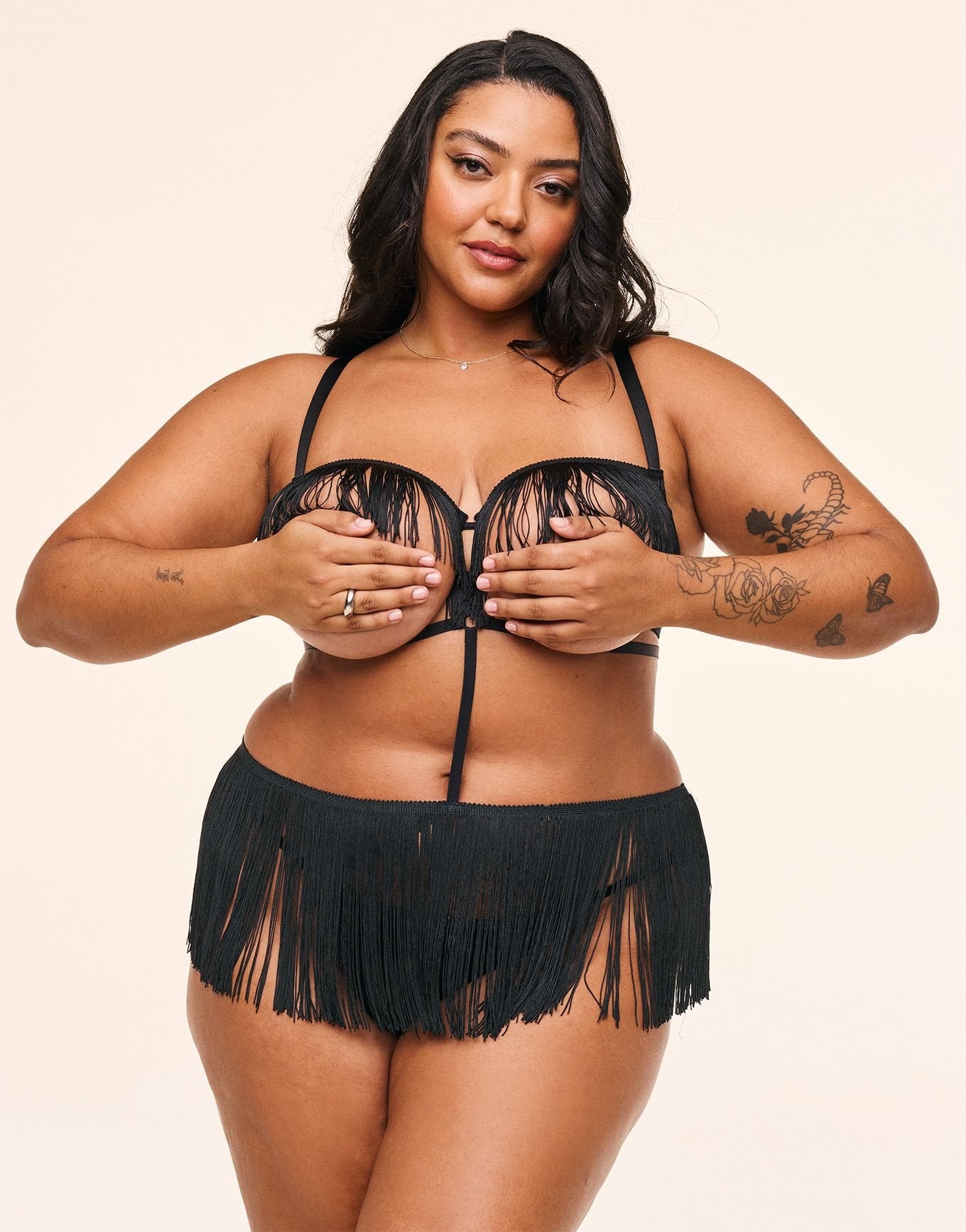 Neveah Unlined Black