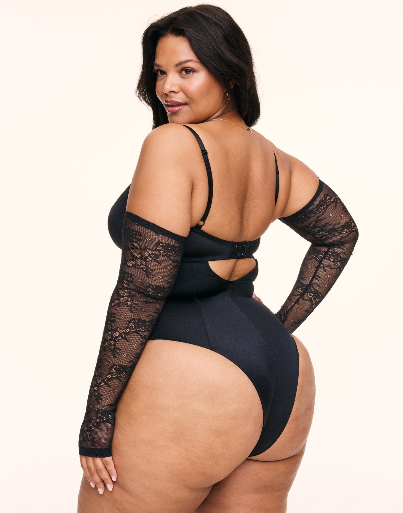 Callie Contour Black