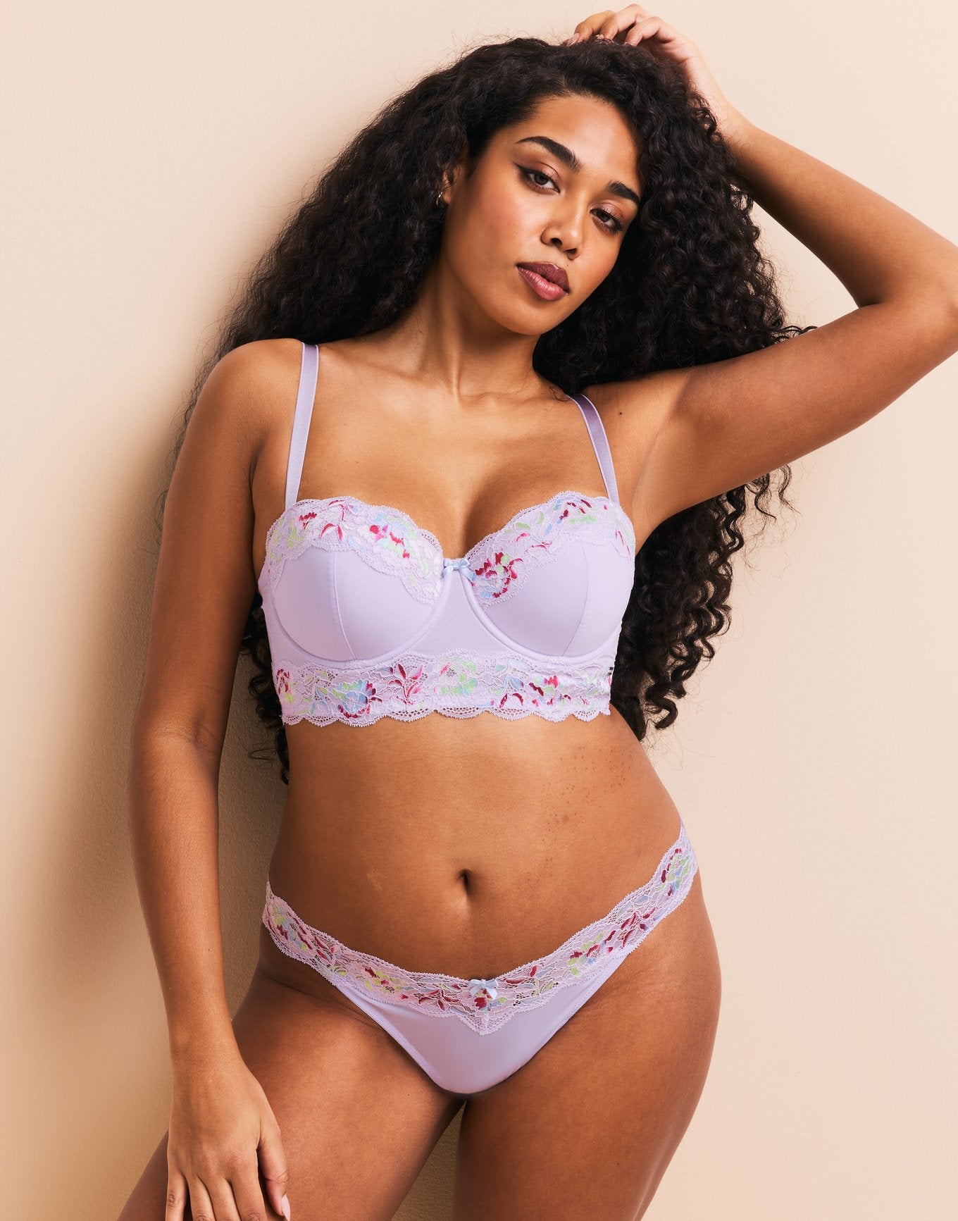 Mavis Contour Print