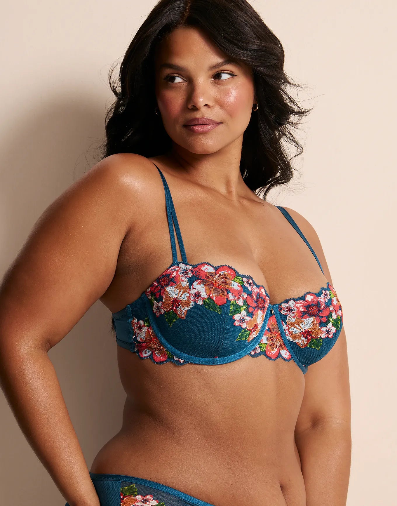 Liesel Contour Print