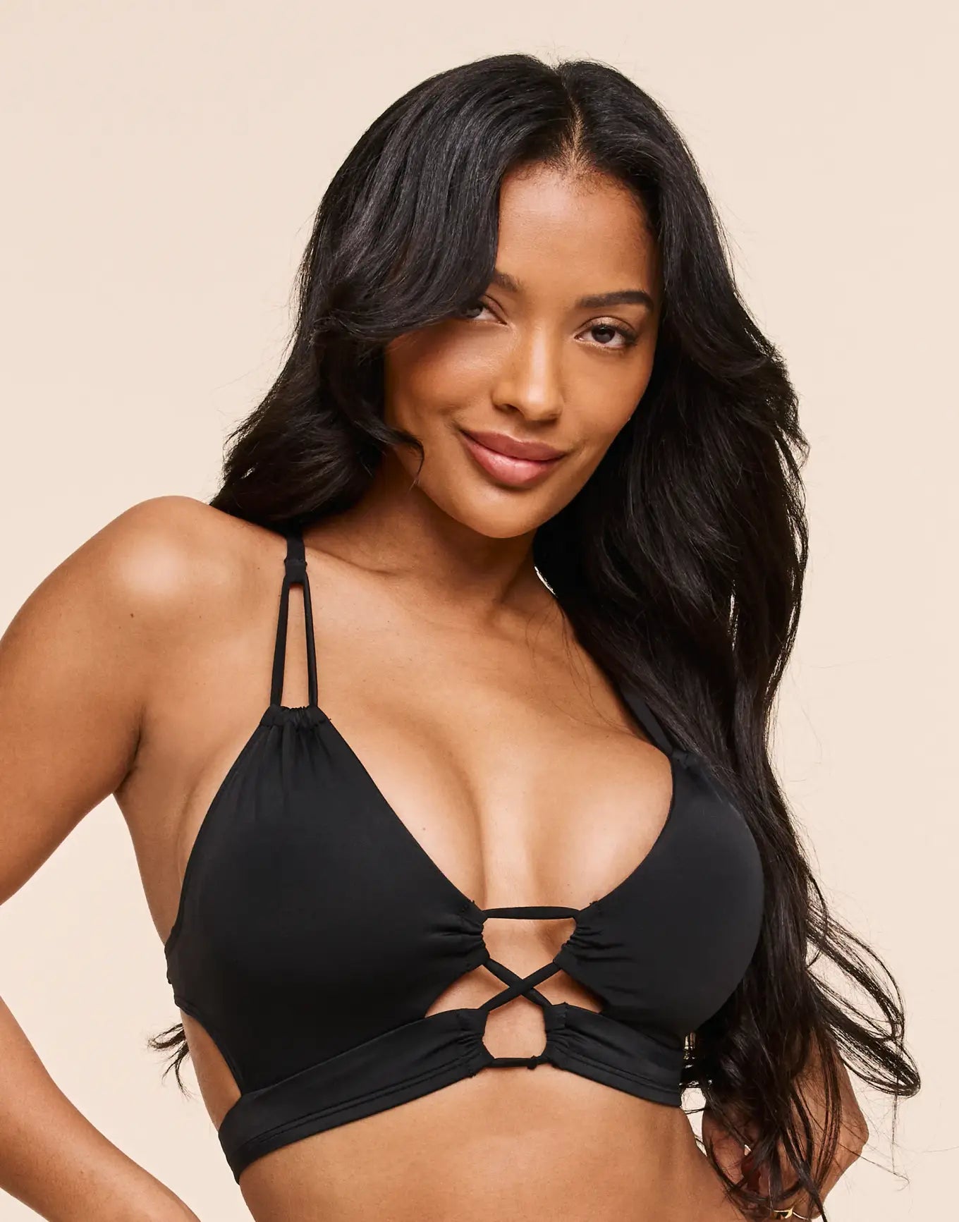 Tatiana Contour Black