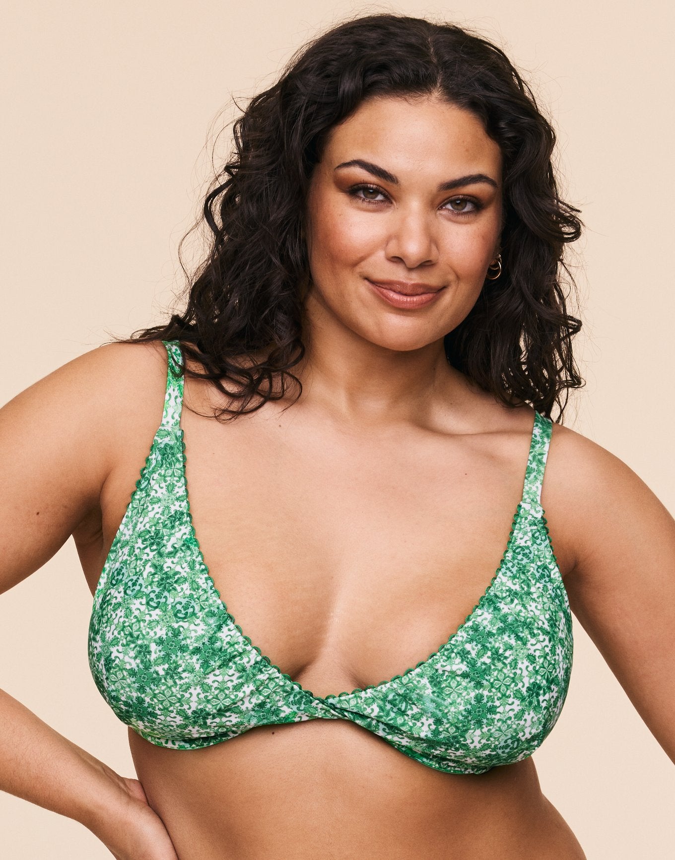 Pilar Contour Print
